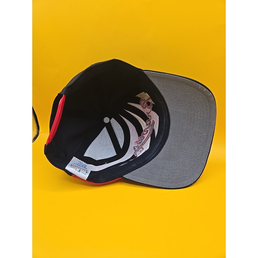 VIntage Atlanta Braves Snap Back Hat. 90's Excellent Condition! **Rare Find** - Picture 5 of 9